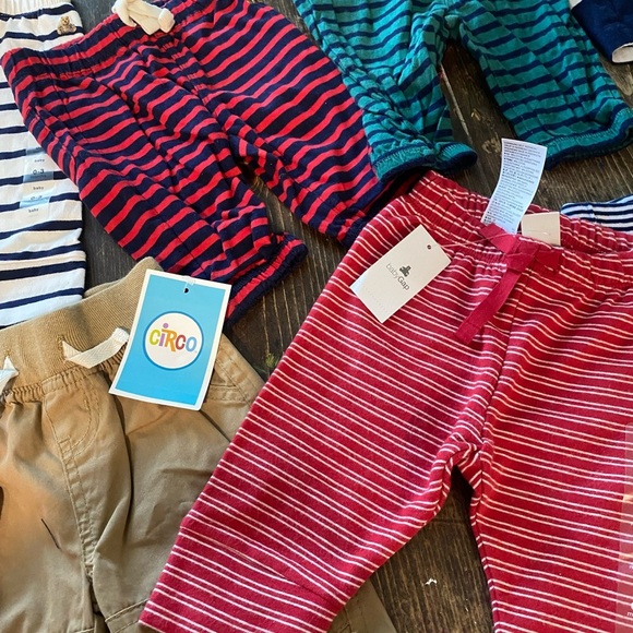13 pairs of baby BOY pants! Leggings, jeans khaki's & one pair of shorts 💙🤍💙 - Picture 7 of 7